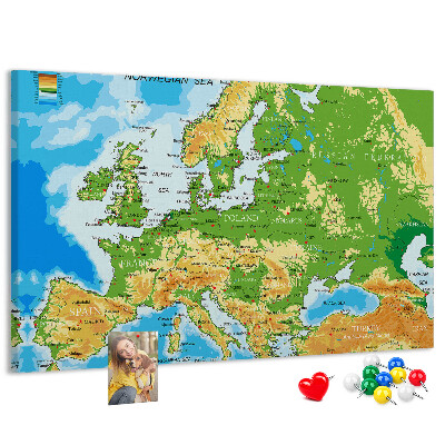 Kurk prikbord met een kaart van Europa en geografische aanduidingen