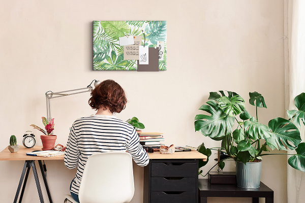 Kurken prikbord met aquarelprint van tropische groene bladeren