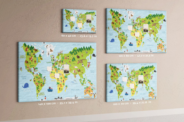 Prikbord met een kleurrijke wereldkaart en dierenfiguren