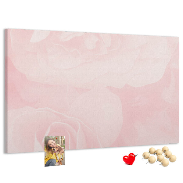 Kurkbord met een achtergrond van fijne roze rozen
