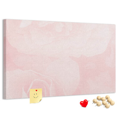 Kurkbord met een achtergrond van fijne roze rozen