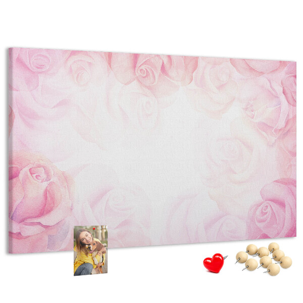 Kurk prikbord met een achtergrond van fijne roze rozen