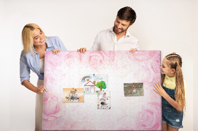 Kurk prikbord met een achtergrond van fijne roze rozen