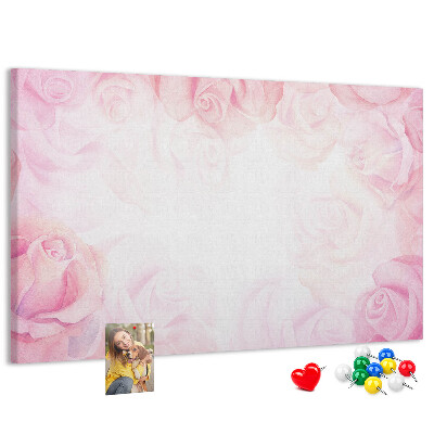 Kurk prikbord met een achtergrond van fijne roze rozen