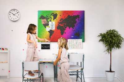 Kurkbord wereldkaart in regenboogkleuren