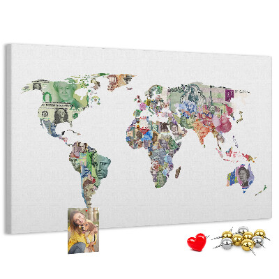 Kurkbord met een wereldkaart van bankbiljetten
