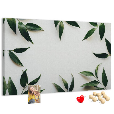 Prikbord met een delicate en minimalistische bladerenprint