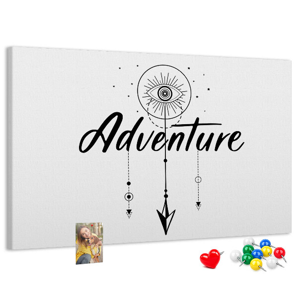 Kurkbord het avontuur van het oog- en pijlsymbool