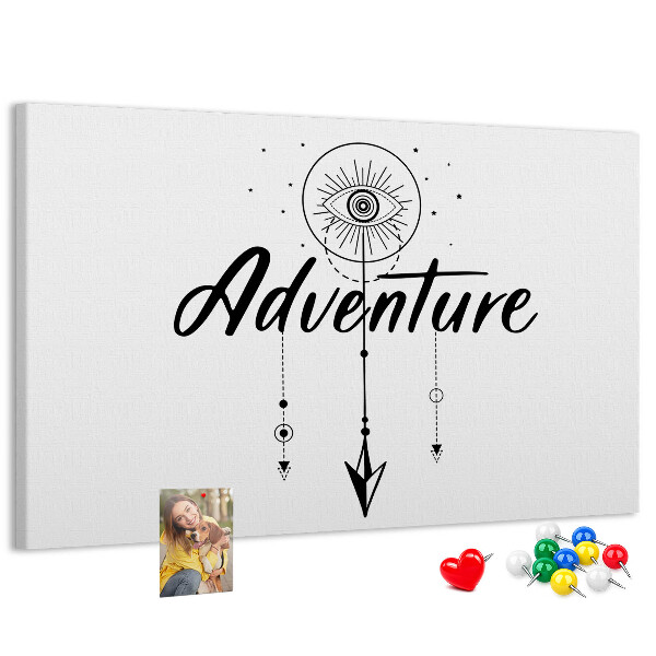 Kurkbord het avontuur van het oog- en pijlsymbool