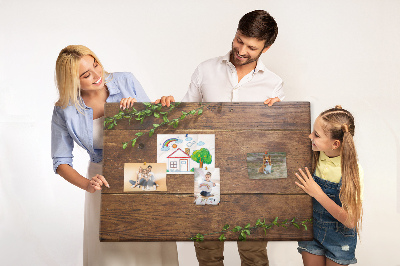 Prikbord natuurlijk hout met groene takken