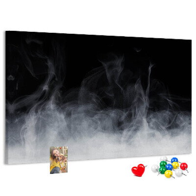 Prikbord sensuele dans van mist op een zwarte achtergrond