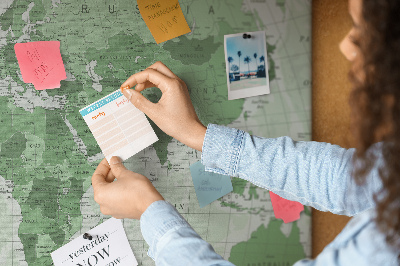 Kurkbord groene wereldkaart met continenten