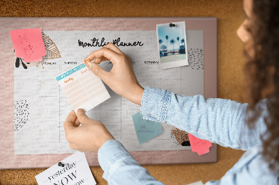 Kurken prikbord stijlvolle maandplanner met bloemenaccenten