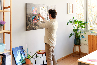Prikbord met de skyline van New York en wolkenkrabbers
