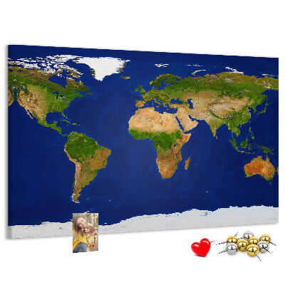 Wereldkaart prikbord met gekleurde spelden