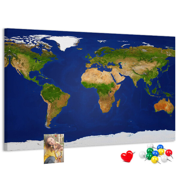 Wereldkaart prikbord met gekleurde spelden