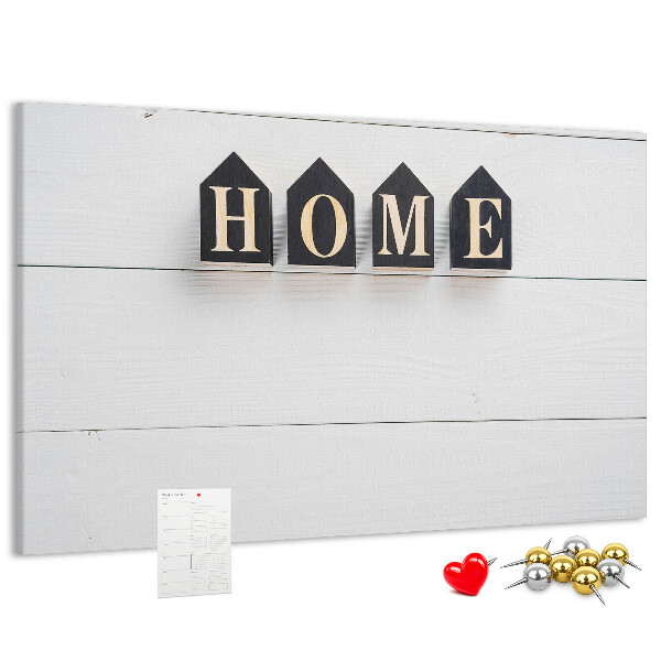 Kurkbord met stijlvolle letters op een houten achtergrond