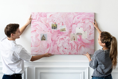 Kurk prikbord roze pioenrozen in een delicate tint
