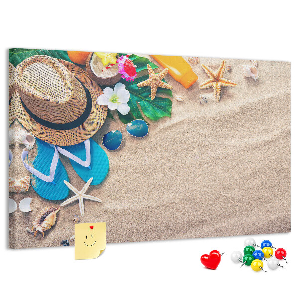 Kurken prikbord met zomerse strandherinneringen als decoratie