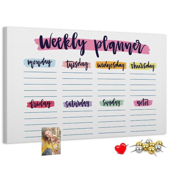 Kurkbord weekplanner met kleurrijke accenten