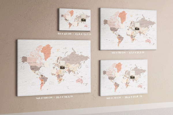 Prikbord wereldkaart in ingetogen kleuren
