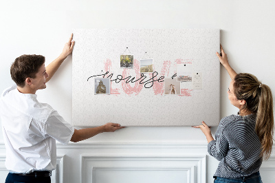 Kurken prikbord in pastelkleuren met thema zelfliefde