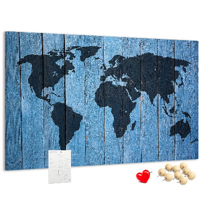 Wereldkaart op een houten achtergrond prikbord