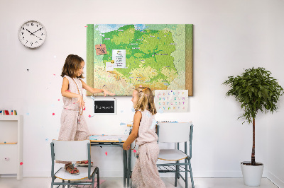 Kurk prikbord met kaart van Polen en gemarkeerd Warschau