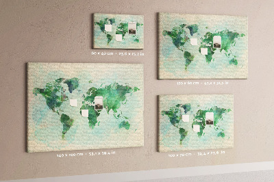 Kurk prikbord met groene aquarel wereldkaart