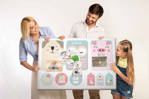 Prikbord kleurrijke notitieboekjes met schattige dieren