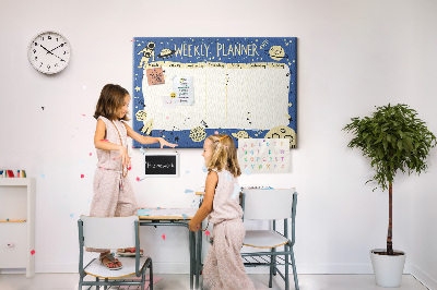 Kurkbord kosmische weekplanner met planeten en sterren
