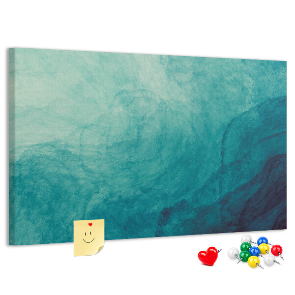 Kurk prikbord met een afbeelding van blauwe golven in een vredige compositie