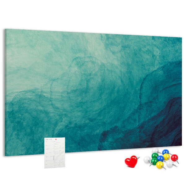 Kurk prikbord met een afbeelding van blauwe golven in een vredige compositie