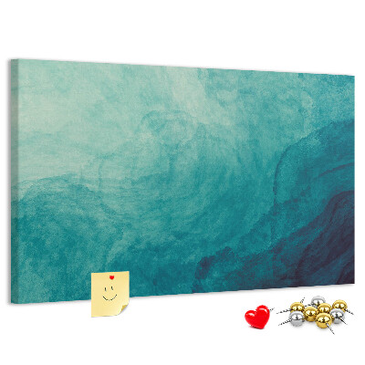 Kurk prikbord met een afbeelding van blauwe golven in een vredige compositie