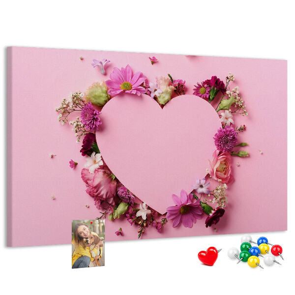 Prikbord met hartvormig bloemenpatroon