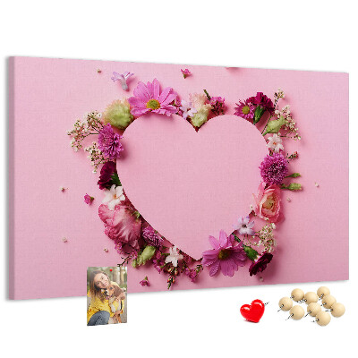 Prikbord met hartvormig bloemenpatroon