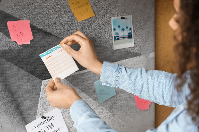 Kurkbord met geometrische vormen in een minimalistische stijl