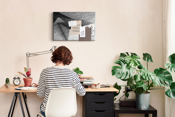 Kurkbord met geometrische vormen in een minimalistische stijl