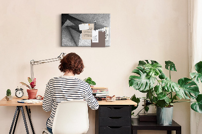 Kurkbord met geometrische vormen in een minimalistische stijl