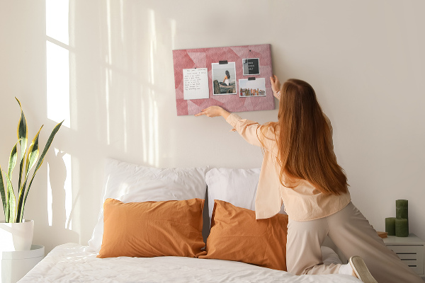 Prikbord geometrische vormen in roze en beige tinten