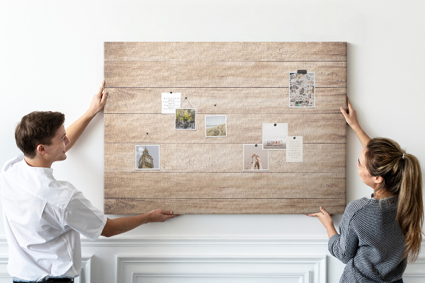 Kurkbord natuurlijk hout in warme tinten