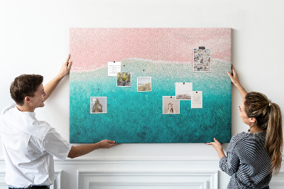Prikbord oceaangolven op een roze achtergrond