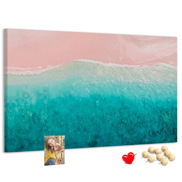 Prikbord oceaangolven op een roze achtergrond