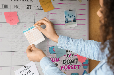 Kurkbord kleurrijke maandplanner met motieven