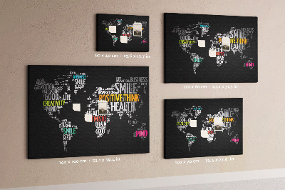 Kurkbord wereldkaart met motiverende slogans