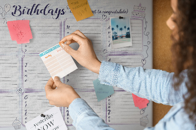 Verjaardagskalender met kleurrijke accenten en prikbord