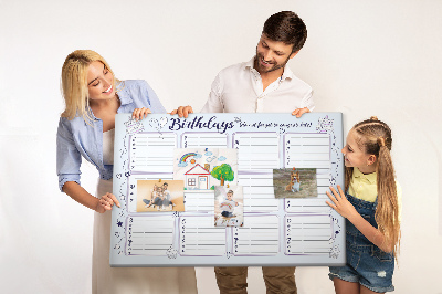 Verjaardagskalender met kleurrijke accenten en prikbord