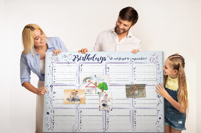 Verjaardagskalender met kleurrijke accenten en prikbord