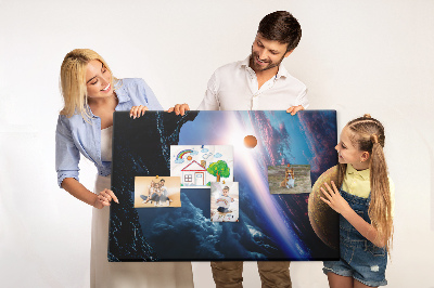 Kurk prikbord met ruimtelandschap met planeten en wolken