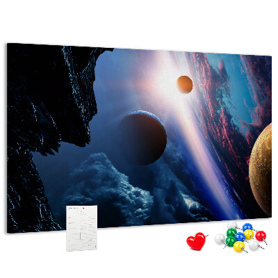 Kurk prikbord met ruimtelandschap met planeten en wolken